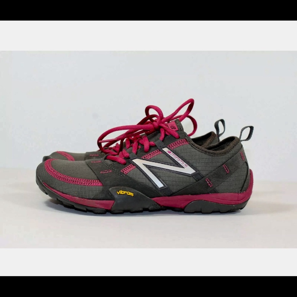 NEW BALANCE MINIMUS BAREFOOT RUNNING SHOES SZ 9.5